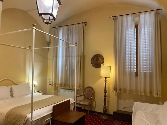 Quattro Gigli Palace Montopoli in Val dʼArno Hotel
